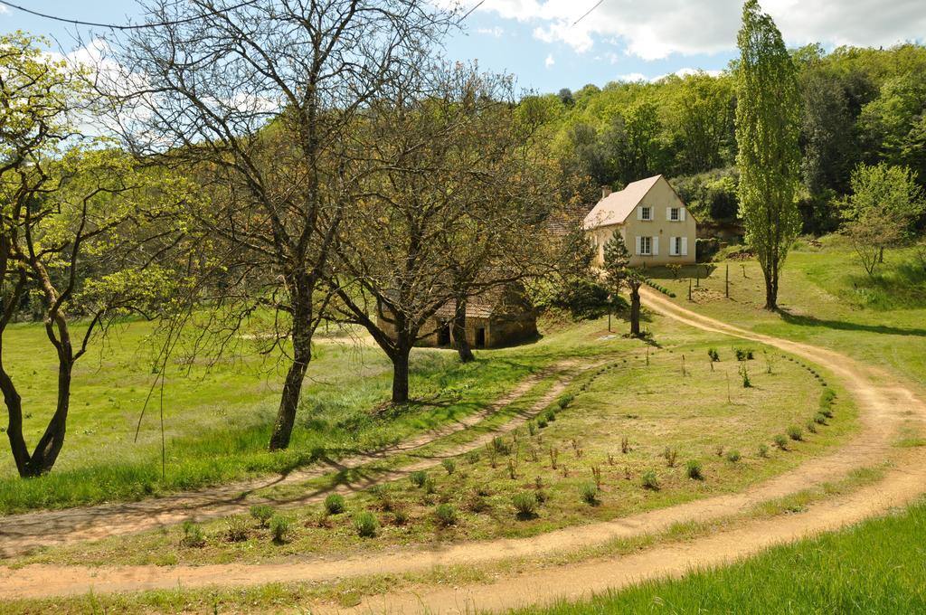 Gite Chez Le Gaulois 카르삭아일락 외부 사진